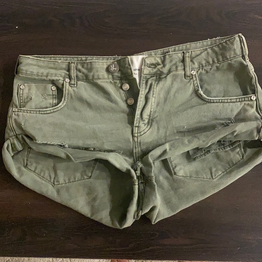 One teaspoon shorts